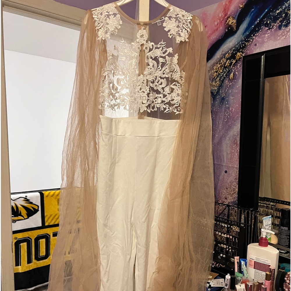 Jumpsuit size small worn once